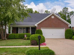 11707 Oak Bay Dr, Louisville, KY