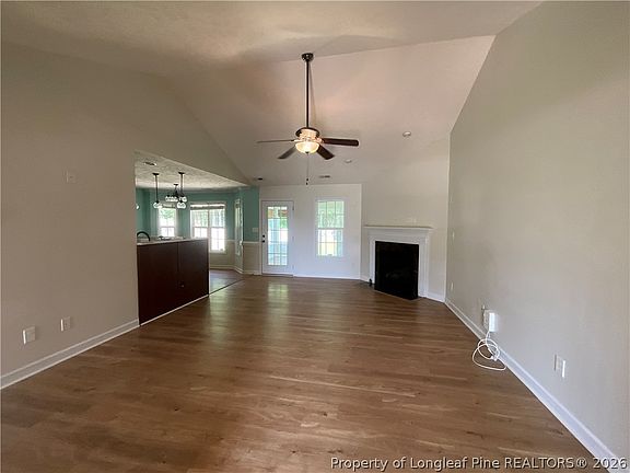 4th image of 404 Windover Dr