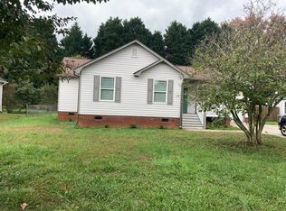 1032 Devenger Rd, Greer, SC 29650