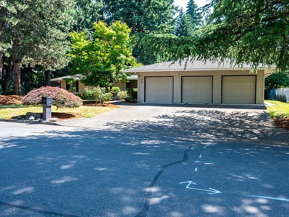3rd image of 1409 SE 95th Ave