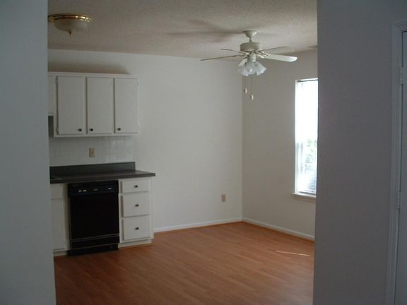 2nd image of 100 Mosspoint Dr