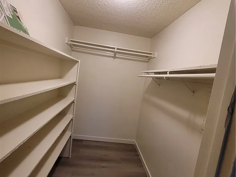 615 S Royal Crest Cir #10 — Photo 17