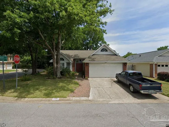 3500 Silvertree Ln, Pensacola, FL 32504