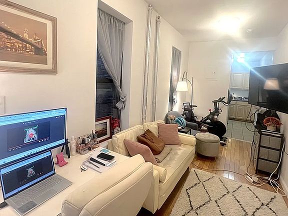 3rd image of 56 E 7th St APT 17