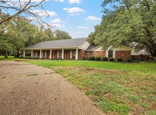 333 Bluebonnet Cir, Mc Gregor, TX 76657