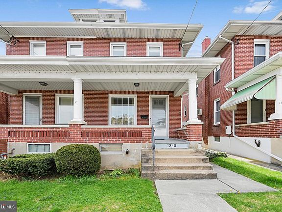 2nd image of 1340 Fern Ave