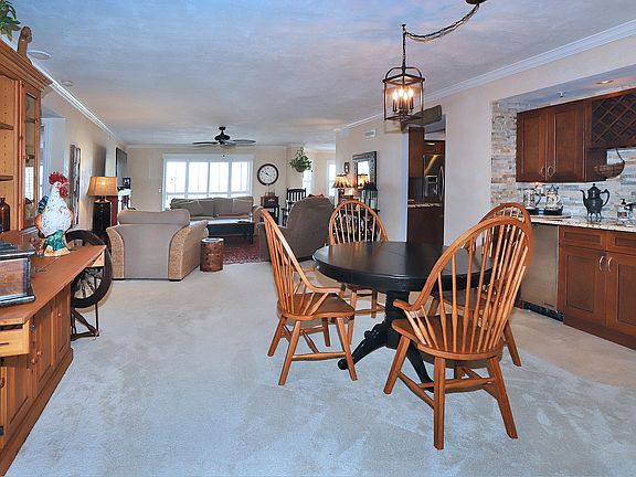 4th image of 1 John Anderson Dr #4100