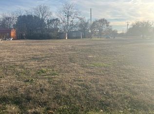 209 Bonham St, Tom Bean, TX 75489