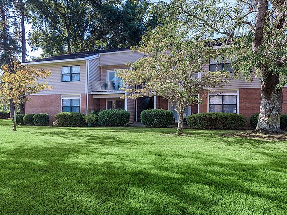 4th image of 35 Crosscreek Dr APT G2
