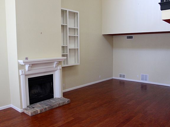 2nd image of 2639 Lindenwood Dr