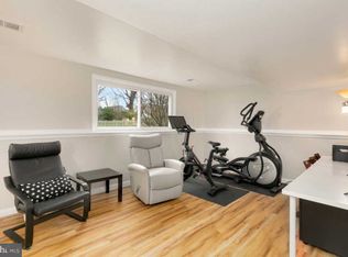 15400 Valencia St, Silver Spring, MD 20905