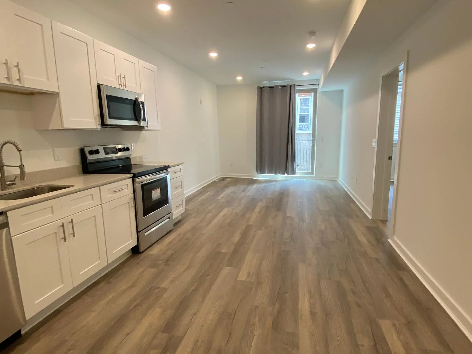 1 bed, 603 sqft, $1,200 — Photo 1