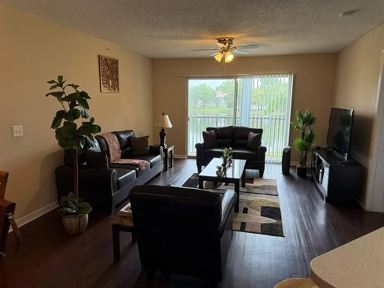 4163 N Haverhill Rd #1205 — Photo 5