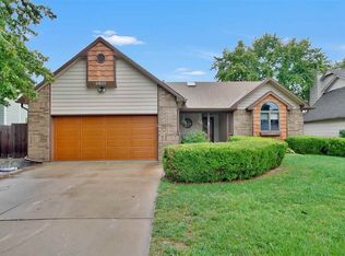4427 N Edgemoor Ct, Wichita, KS 67220