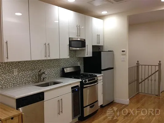 Rented by Oxford Property Group | media 27