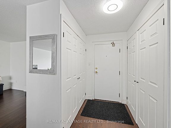 4th image of 570 Proudfoot Ln #708