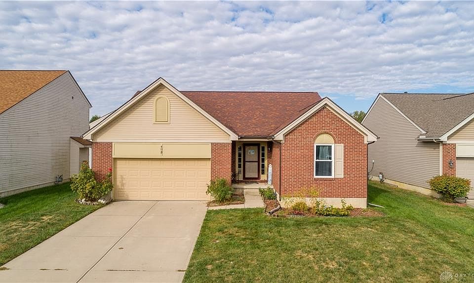 1st image of 403 Bluebell Ct