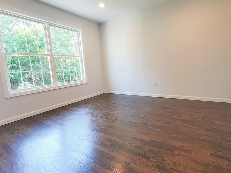 38 Triangle St #4 — Photo 8