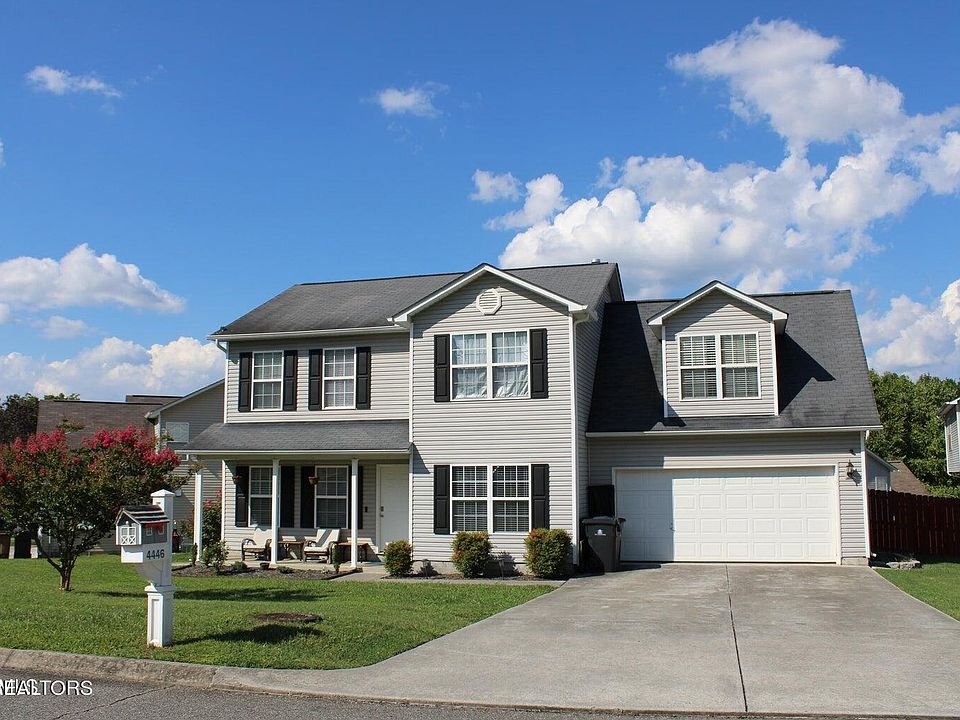 1st image of 4446 NW Oakbank Ln