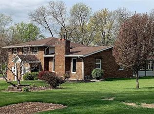 1009 Jacquelyn Ct, Maryville, IL