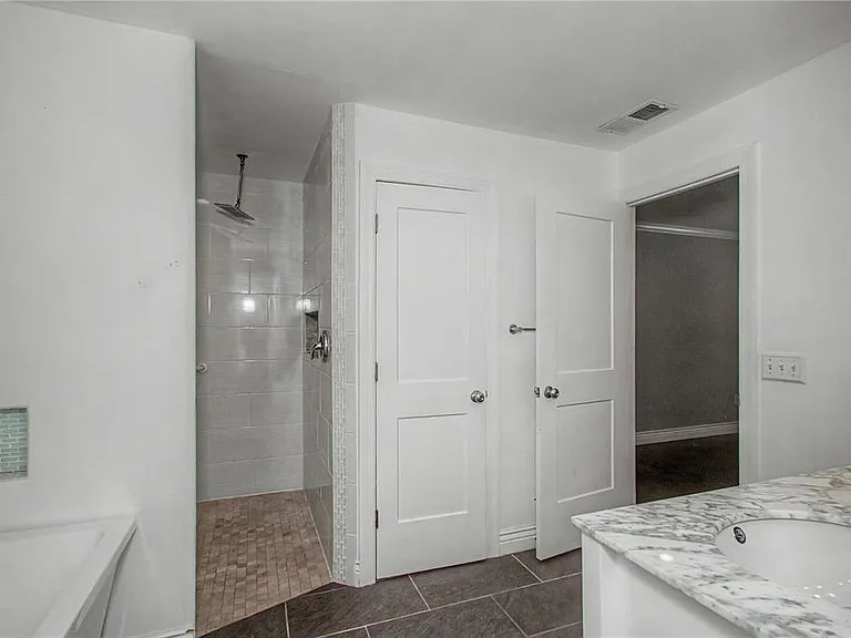 1916 SE 14th Ave — Photo 27