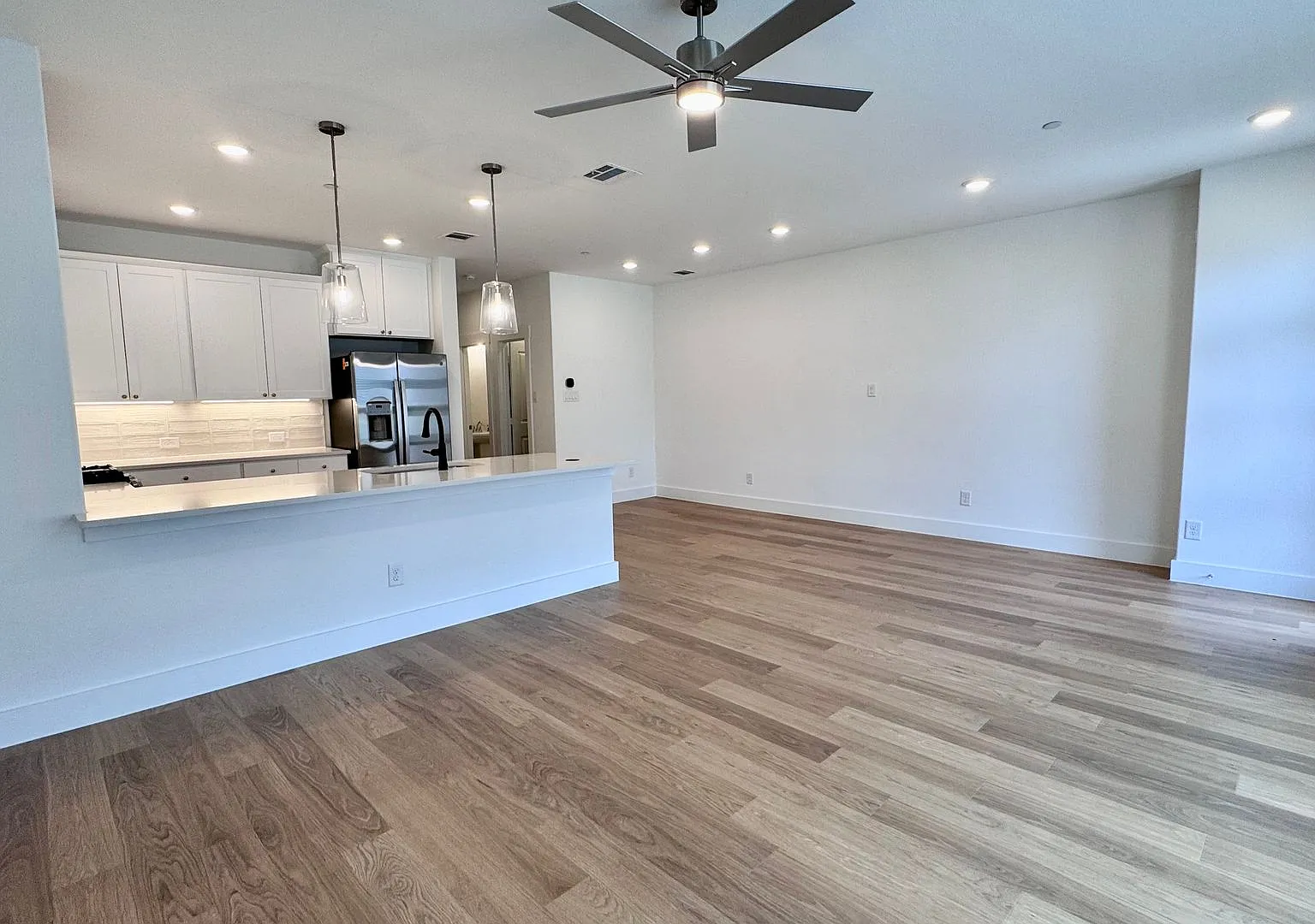 This brand-new townhome in Allen — Photo 3
