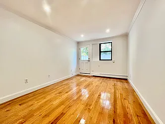 Rented by Nolita Group