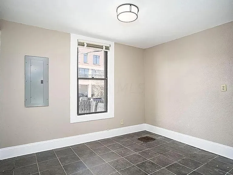 925 Mount Pleasant Ave #925 — Photo 10