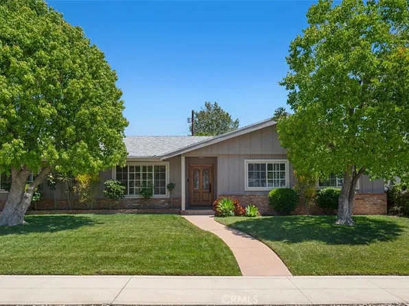 5630 Valley Circle Blvd, Woodland Hills, CA 91367