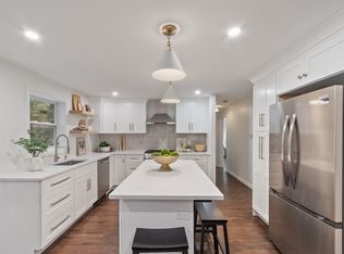 16 Bowl Rd, Chelmsford, MA 01824