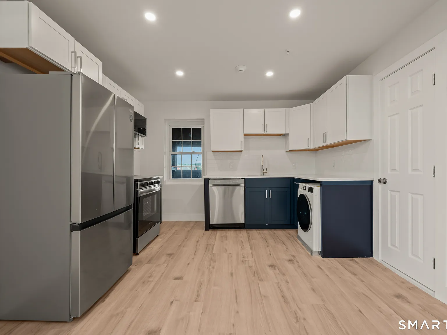 1 bed, 1.0 bath, 650 sqft, $1,550 — Photo 3