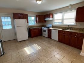 203 Boylston St, Watertown, MA