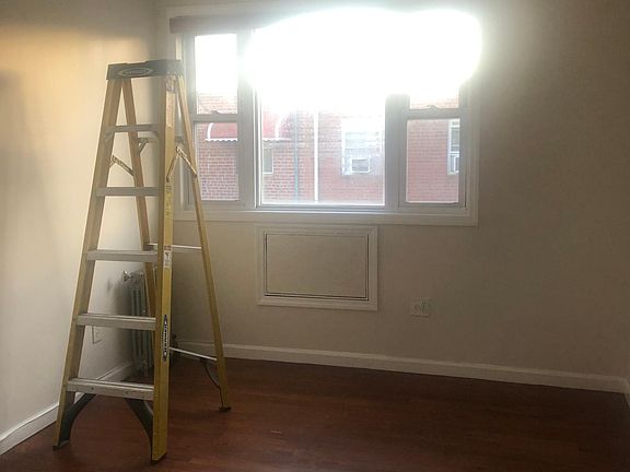 5th image of 10214 Avenue J
