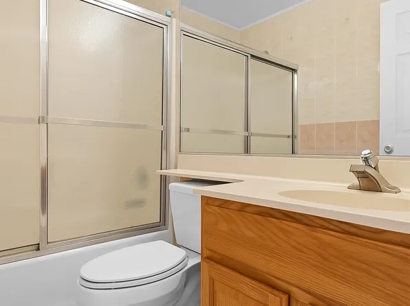 47 Grieco Drive image 9 of 15