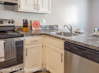 5 Lacroix Court Dr APT I, Rochester, NY 14609