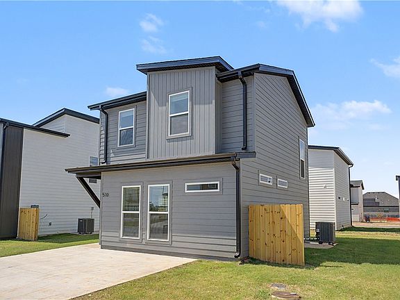 2nd image of 510 Solar St