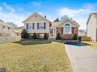 2911 Rockingham Ct, Pasadena, MD 21122