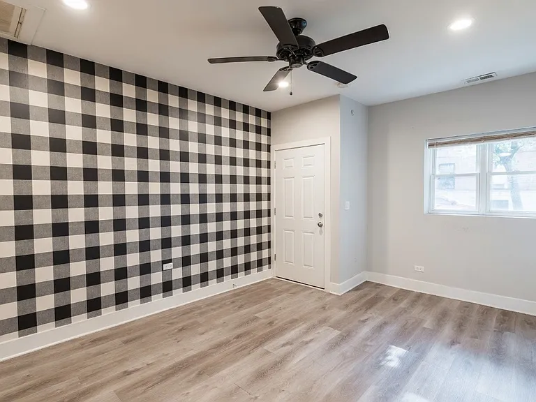 4006 N Bell Ave #1 — Photo 3