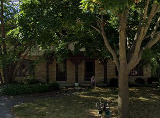 2621 N 122nd St #1, Milwaukee, WI 53226