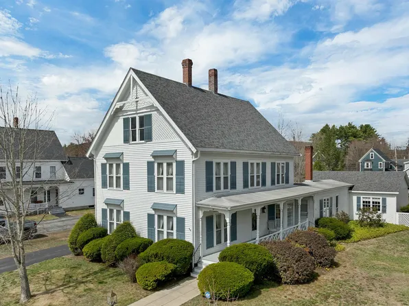 19 Church Street, Alton, NH 03809