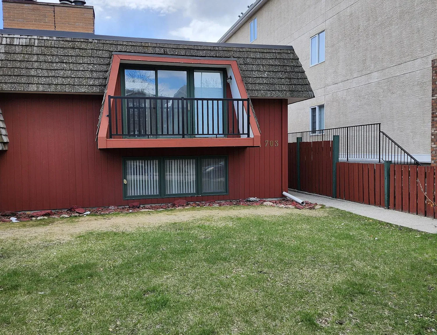 703 56 Avenue SW — Photo 1