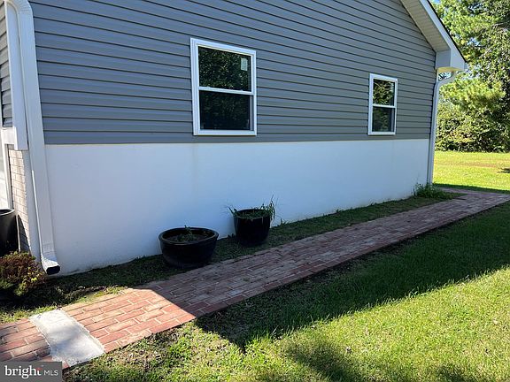 5th image of 34233 Beech Dr