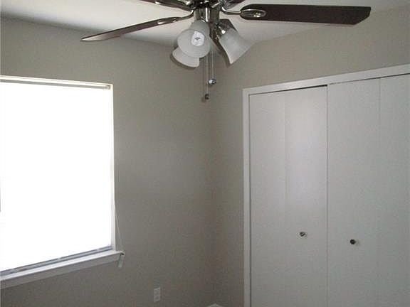 5th image of 3630 Plaza Park Dr