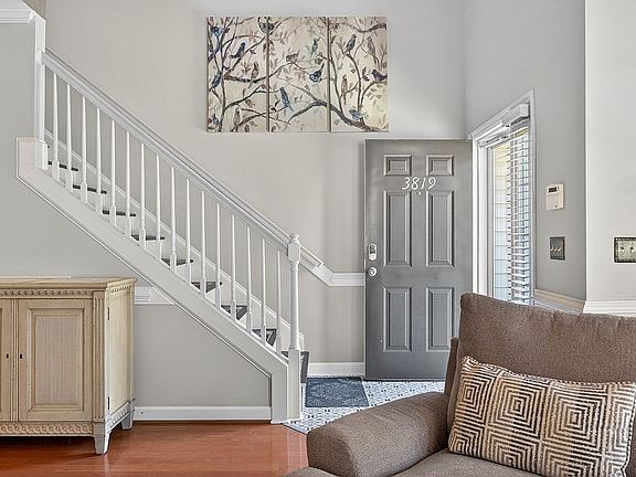 4th image of 3819 Wayfarer Dr