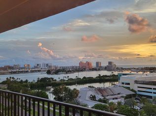 51 Island Way APT 1107, Clearwater, FL 33767