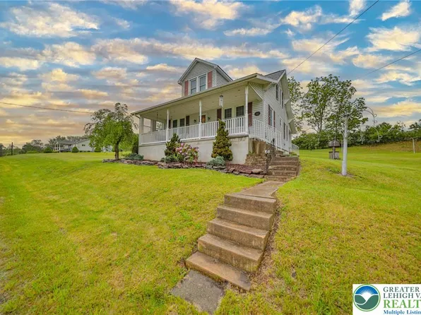 1642 Fairyland Rd, Lehighton, PA 18235