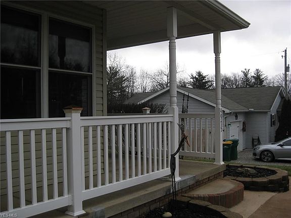2nd image of 4975 Gola Dr