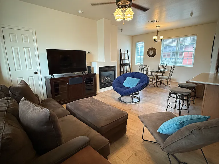 2383 W Silverton Dr — Photo 5