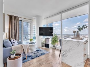 7890 Jane St #3806, Vaughan, ON L4K 0K9