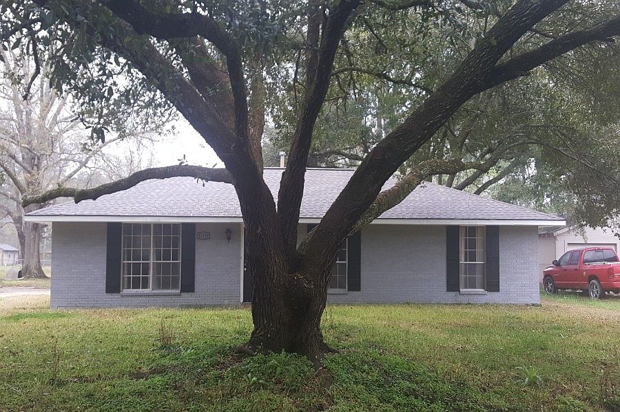 1st image of 17139 Chickasaw Ave